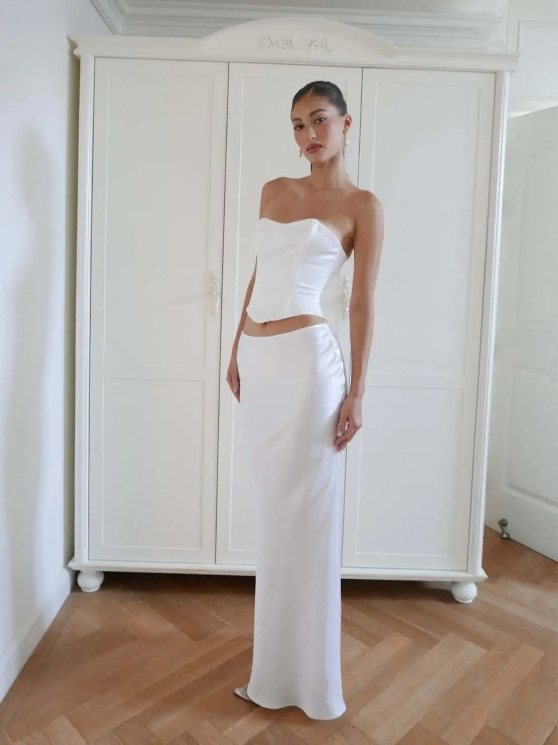 MO Elegant Solid Satin